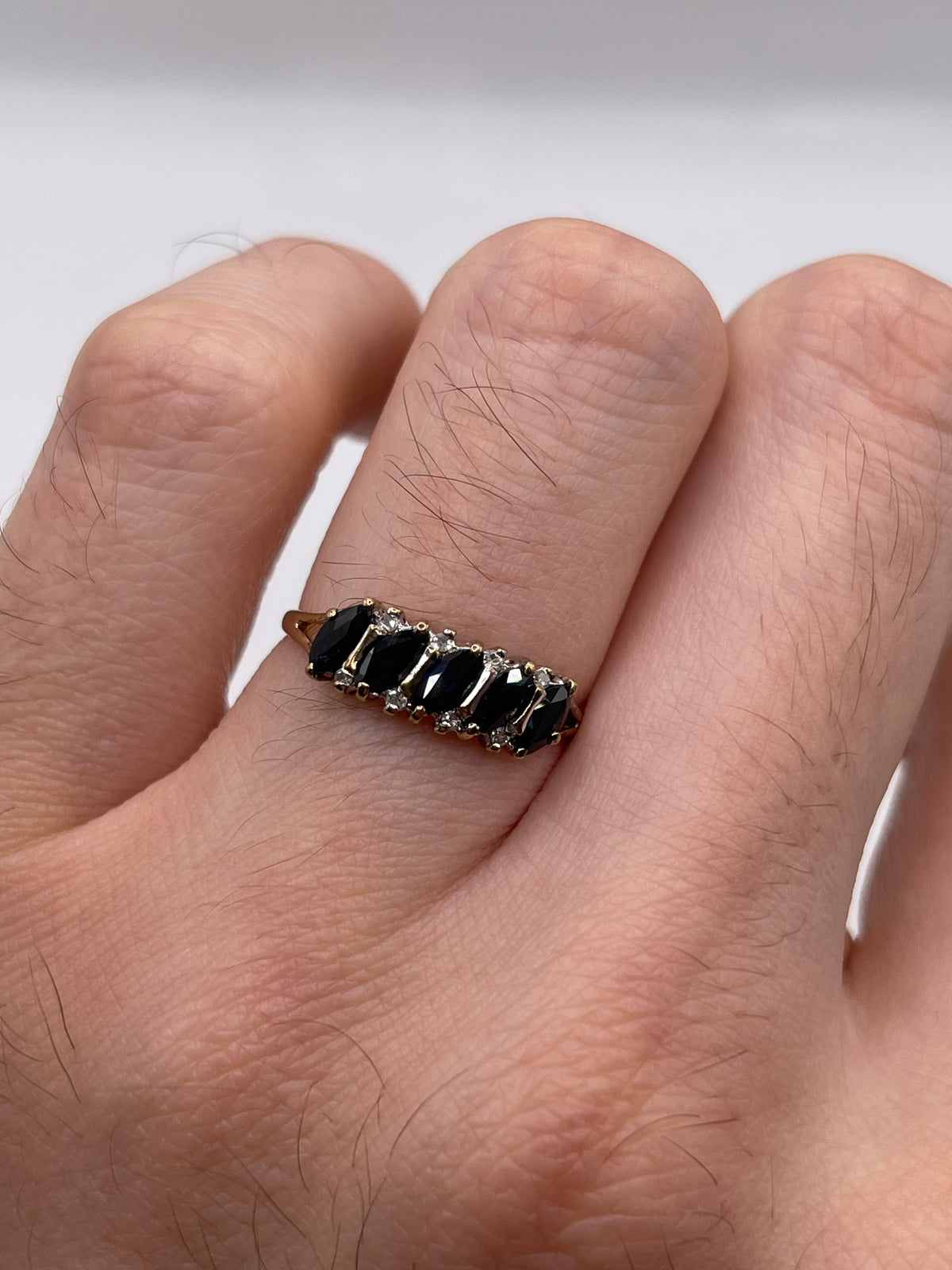 9ct gold sapphire and diamond ring