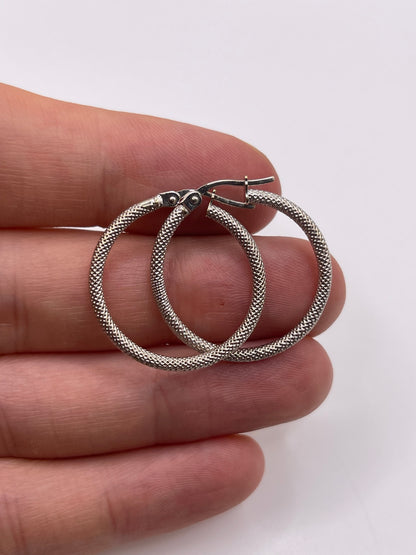 18ct white gold Creole earrings