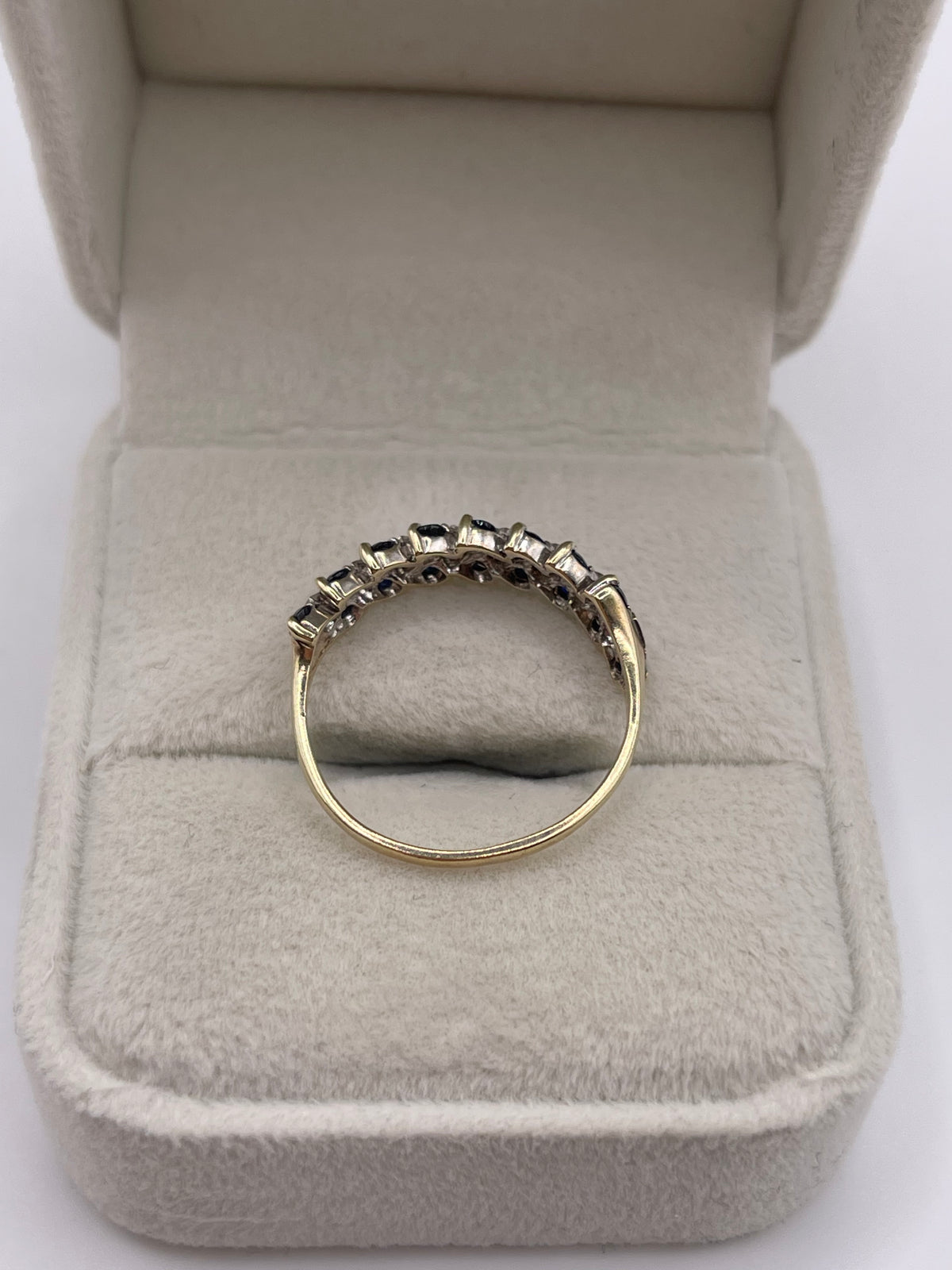 9ct gold sapphire and diamond ring