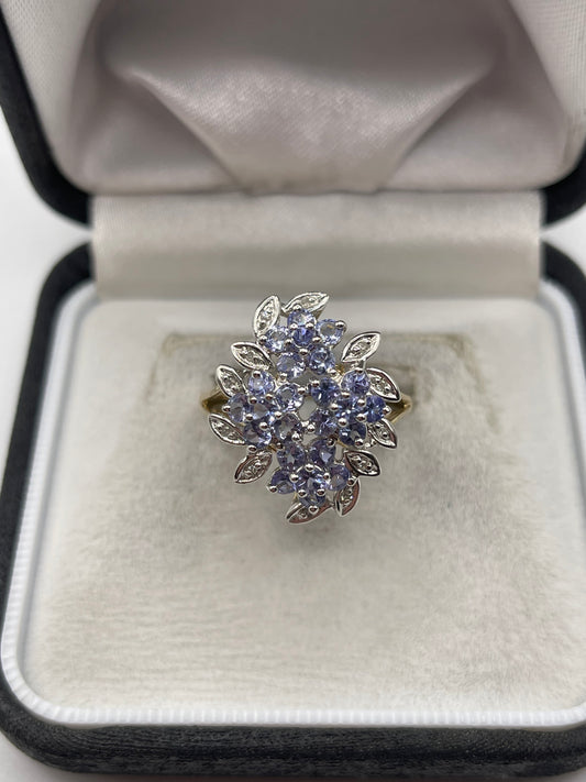 9ct gold tanzanite and diamond ring