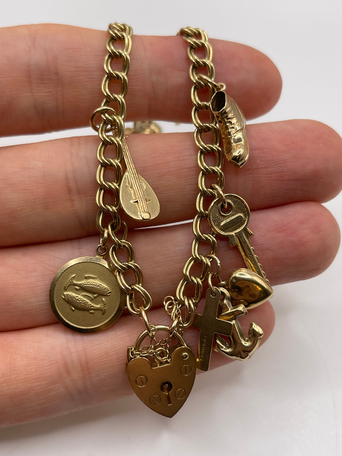9ct gold charm bracelet
