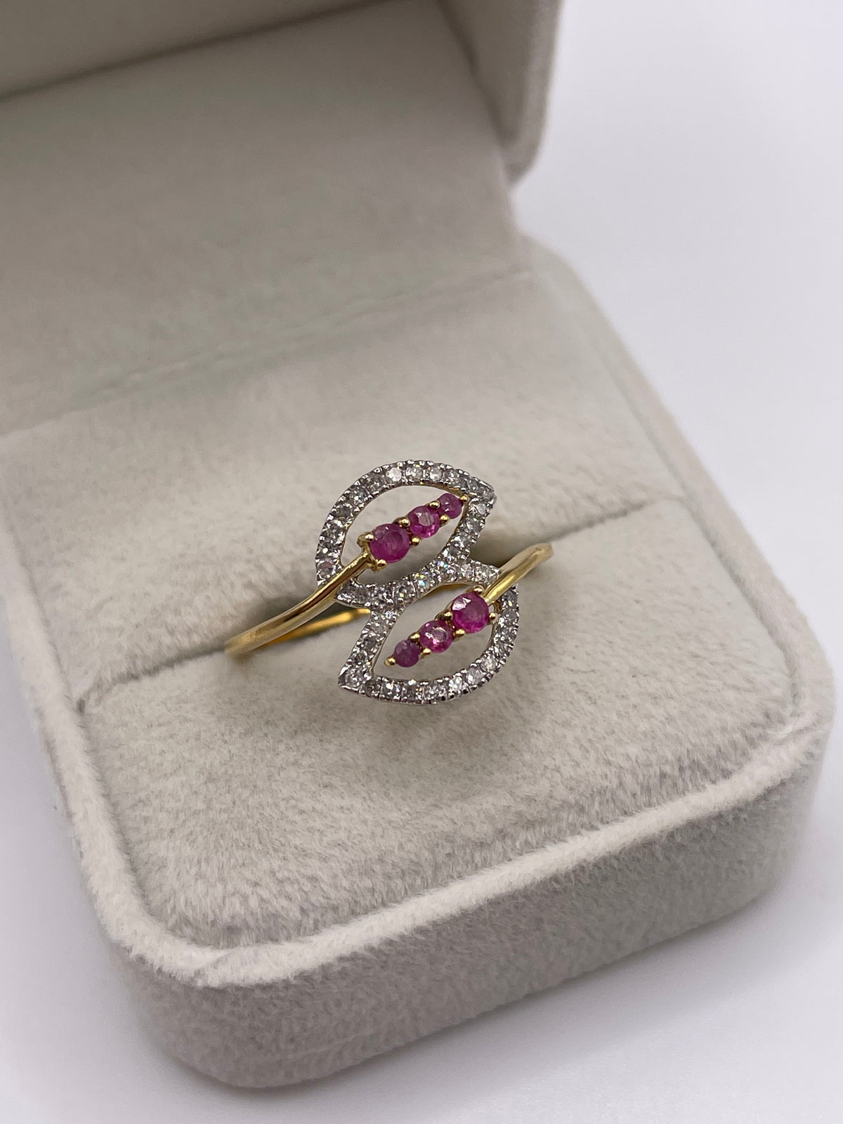 9ct gold ruby and diamond ring