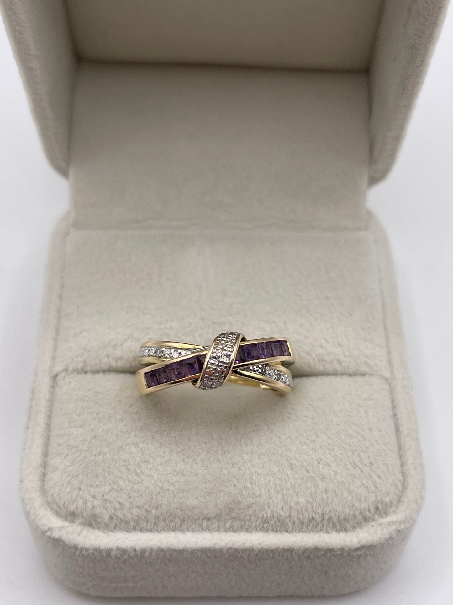 9ct gold amethyst and diamond ring