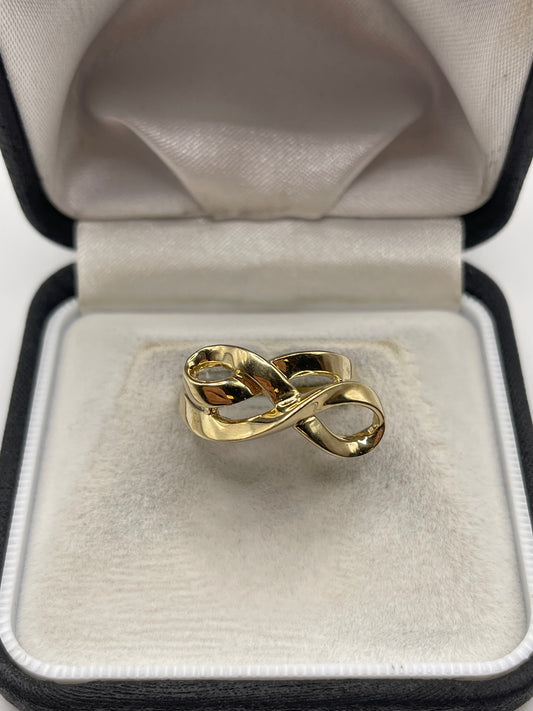 9ct gold ring