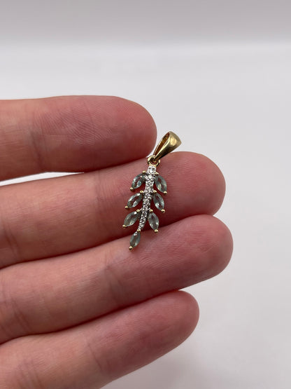 9ct gold alexandrite and zircon pendant