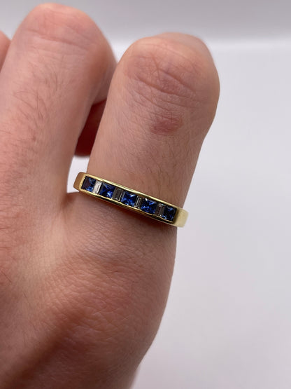 18ct gold sapphire and diamond ring
