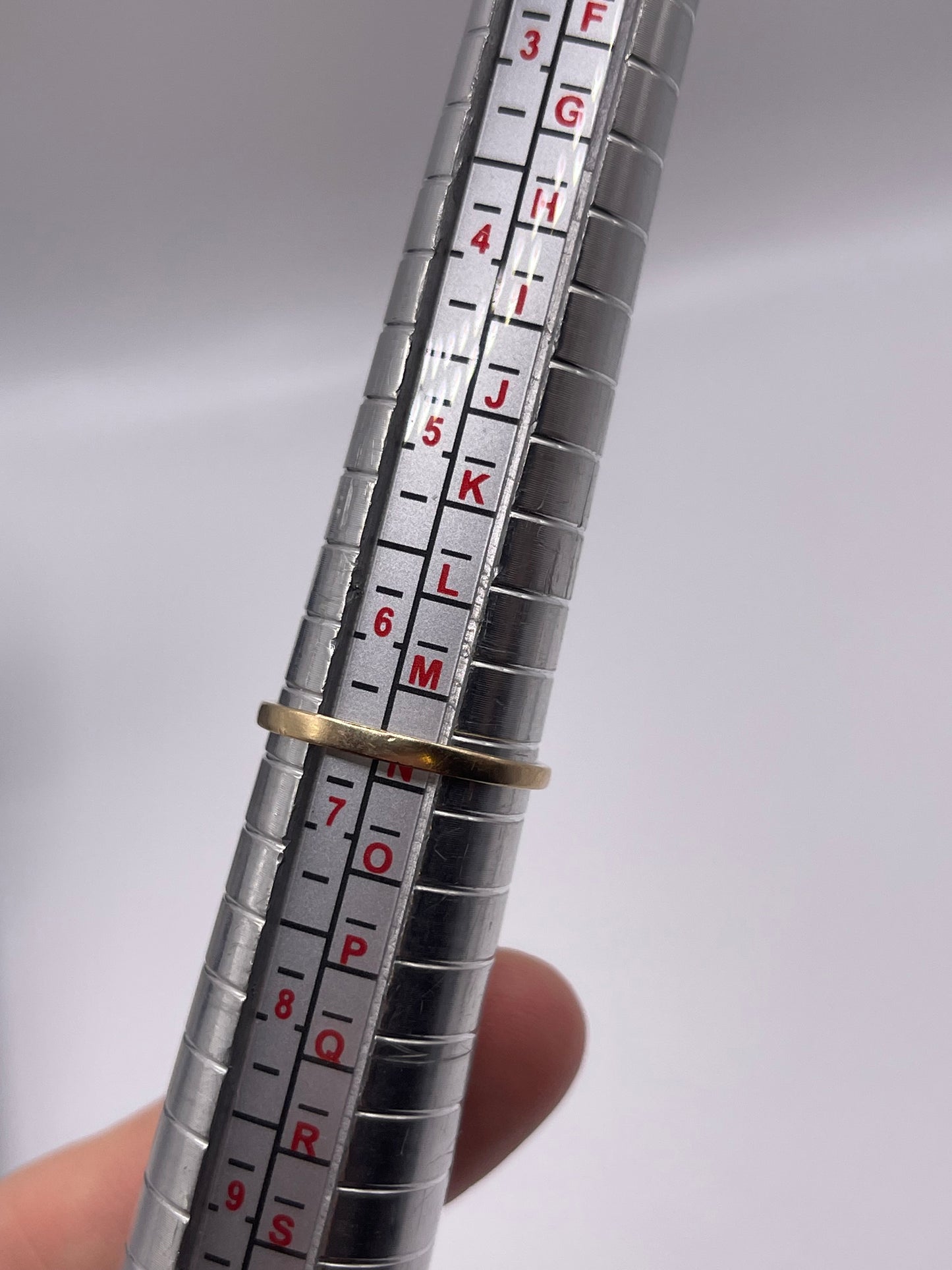 9ct gold diamond cluster ring