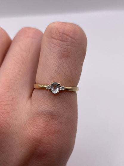9ct gold aquamarine and diamond ring