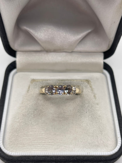 9ct gold tanzanite and diamond ring