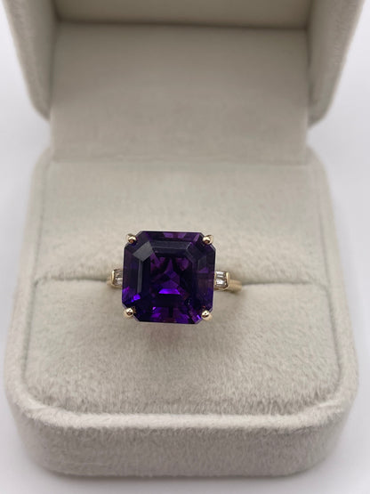 9ct gold amethyst and zircon ring