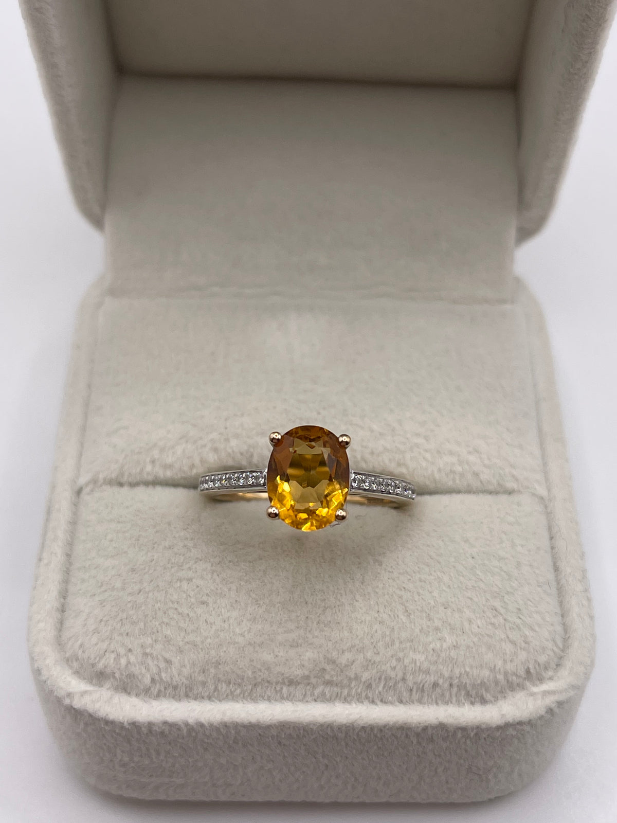 9ct gold citrine and diamond ring