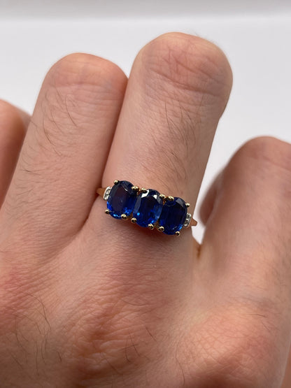 9ct gold kyanite and diamond ring