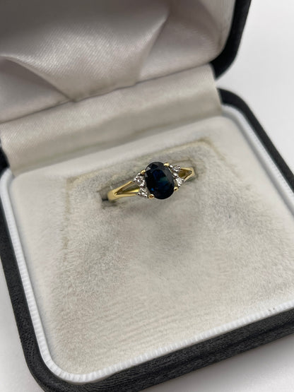 18ct gold sapphire and diamond ring