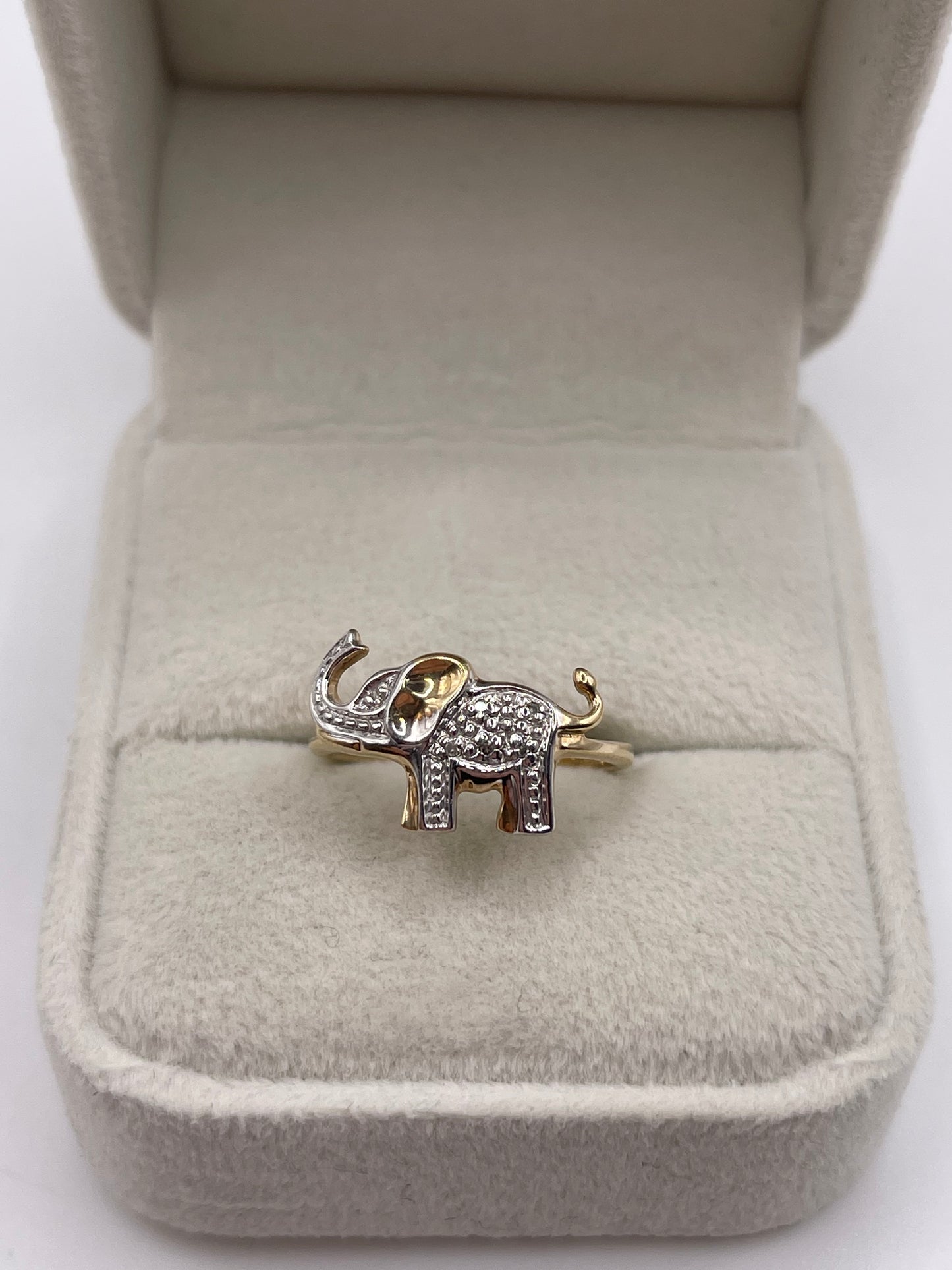 9ct gold diamond elephant ring