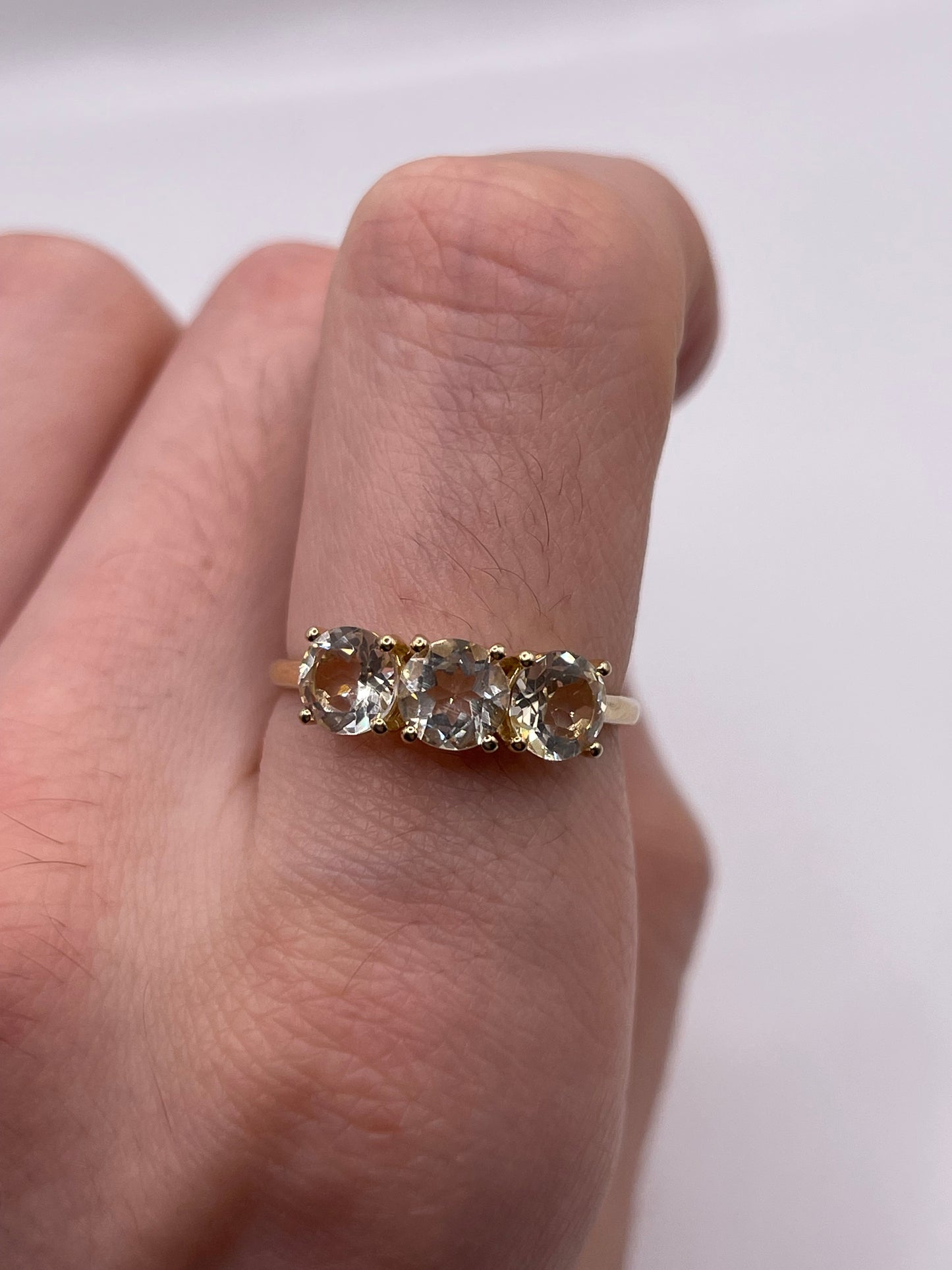 9ct gold quartz ring