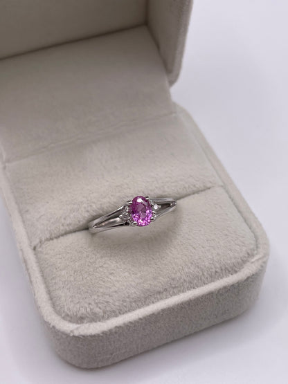 18ct white gold pink sapphire and diamond ring