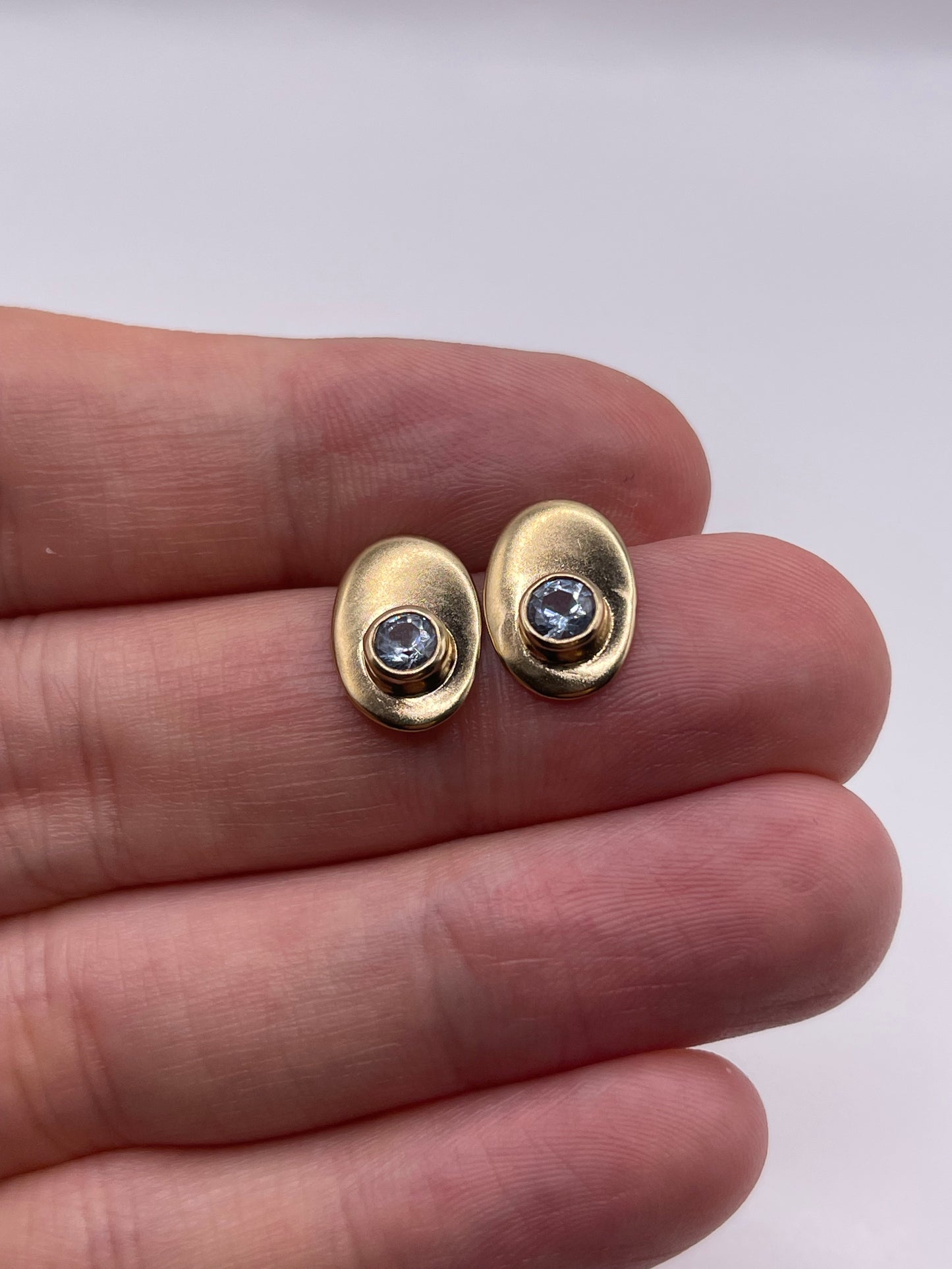 9ct gold topaz earrings