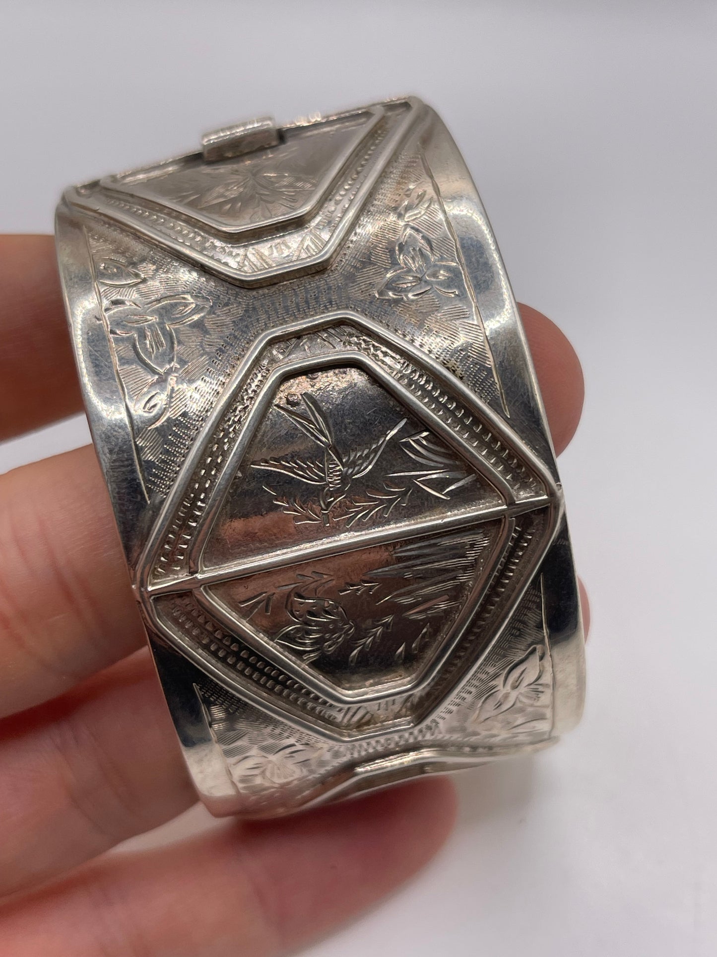 Silver engraved bangle