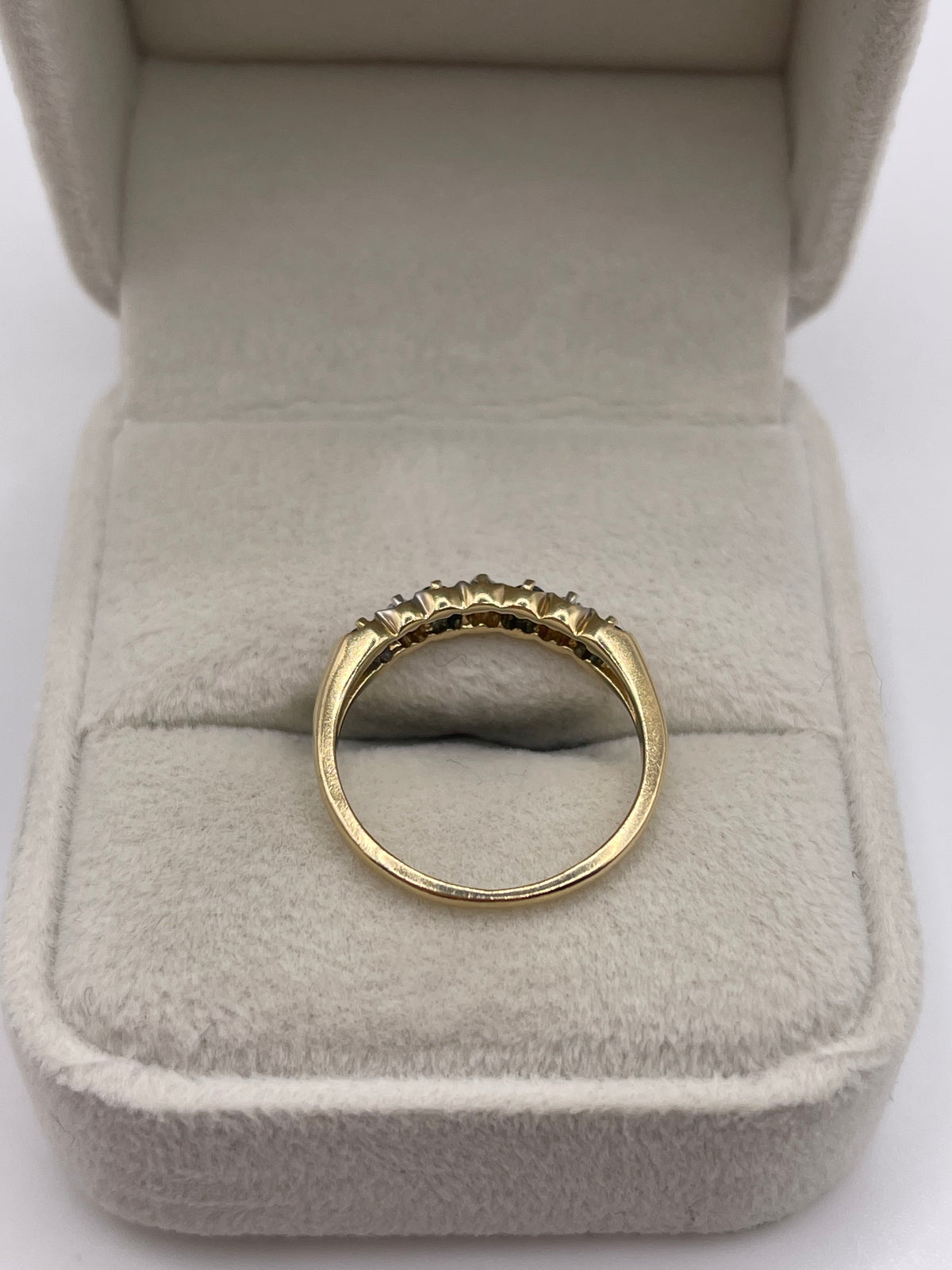 14ct gold sapphire and diamond ring