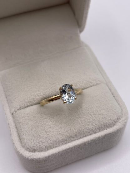 9ct gold aquamarine ring