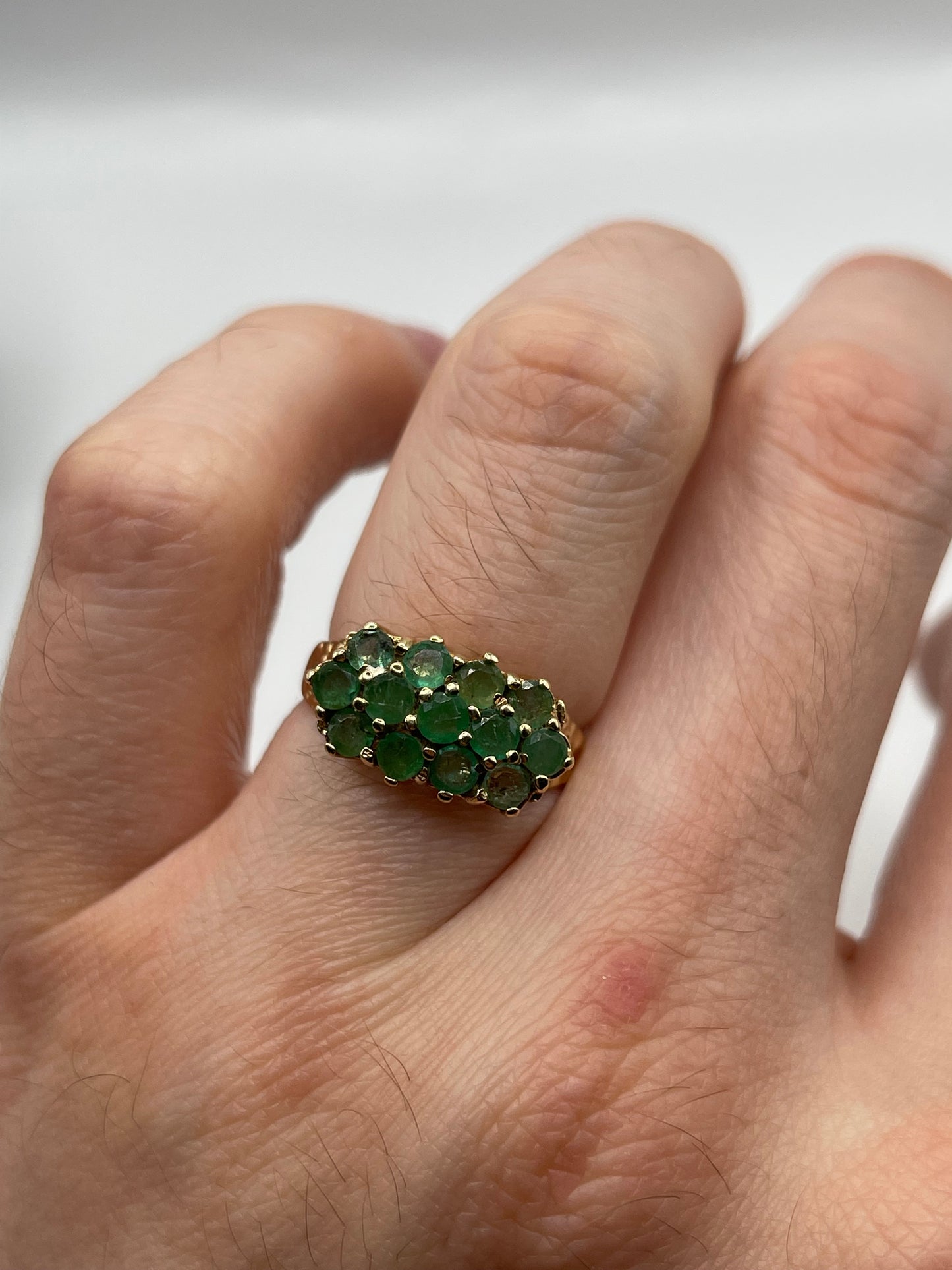 9ct gold emerald cluster ring