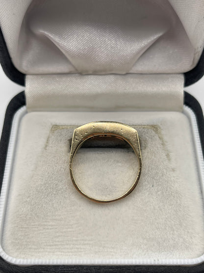 9ct gold sapphire and diamond ring