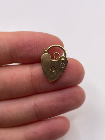 9ct gold padlock 6
