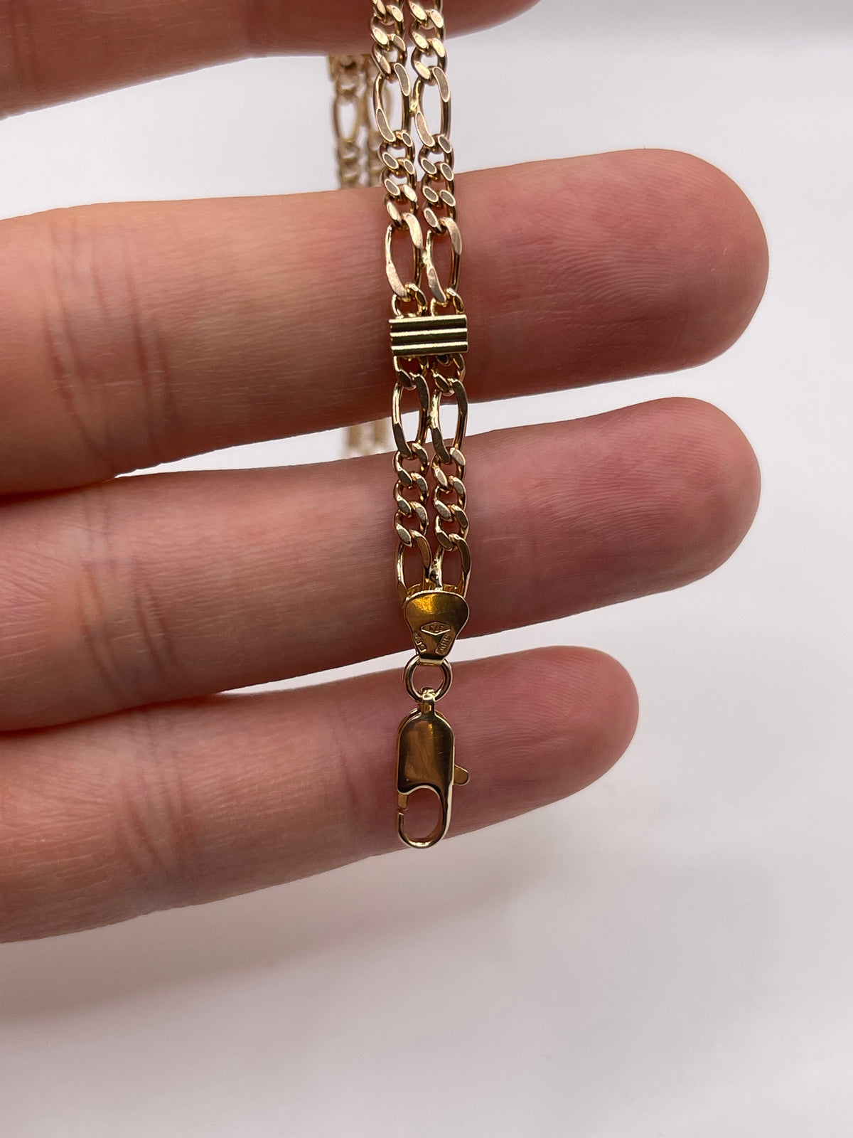 9ct gold bracelet