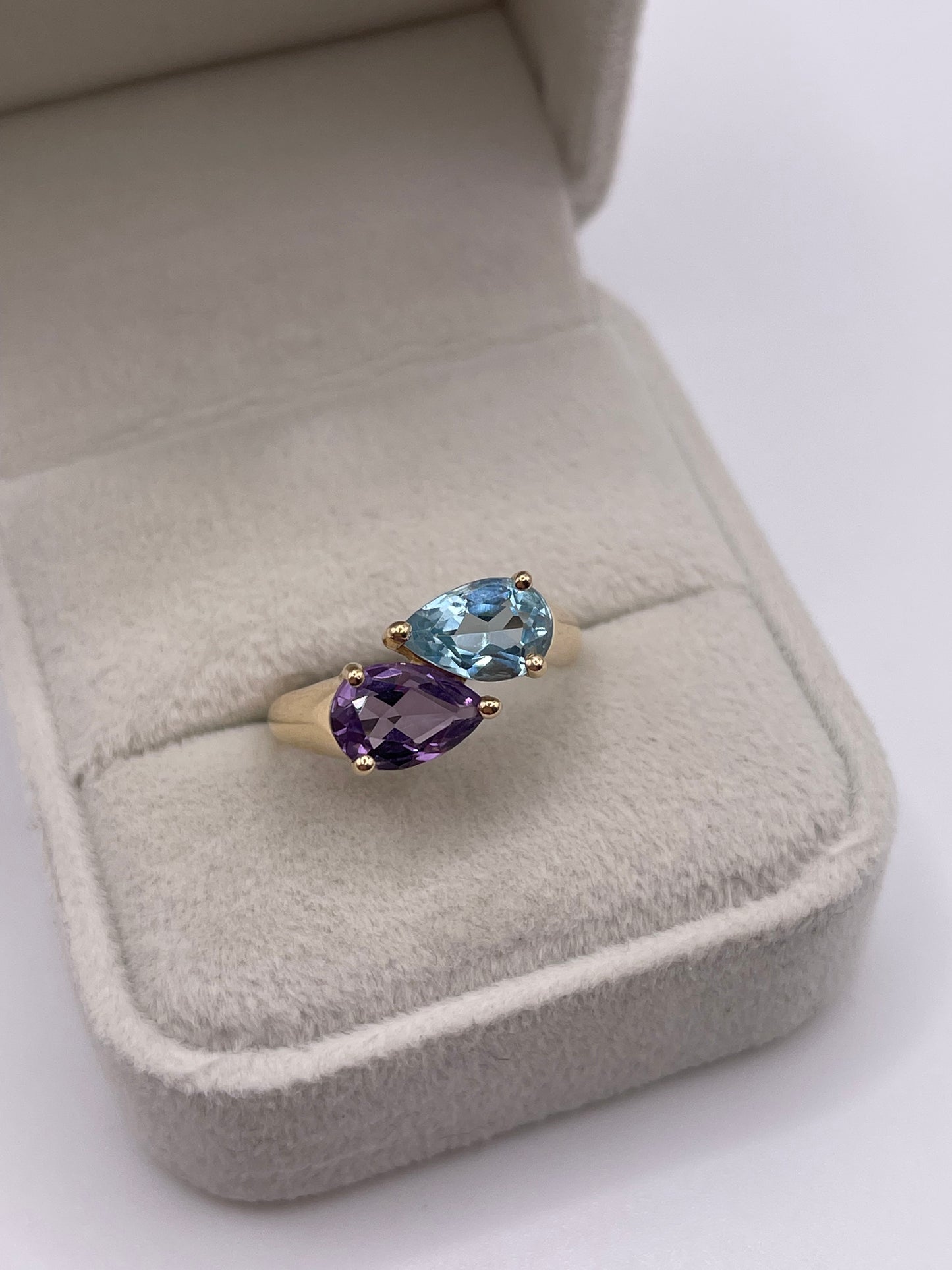 14ct gold amethyst and topaz ring