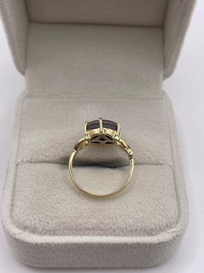 9ct gold Ammolite and zircon ring