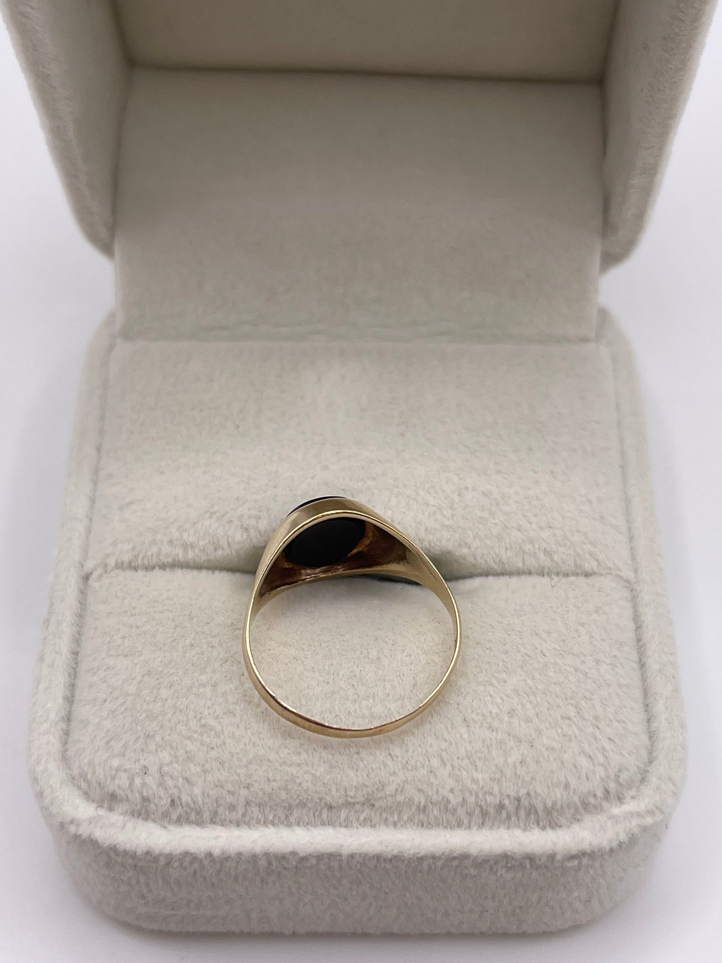 9ct gold onyx signet ring