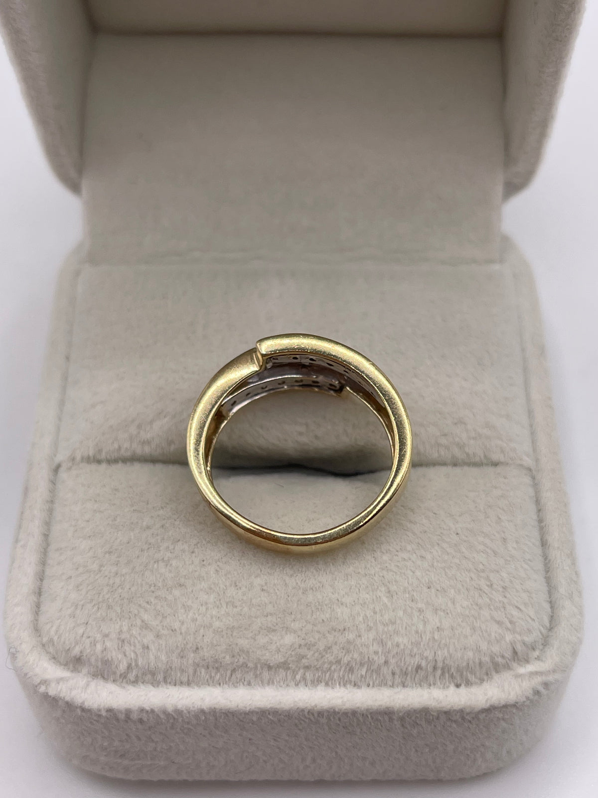 9ct gold diamond cluster ring