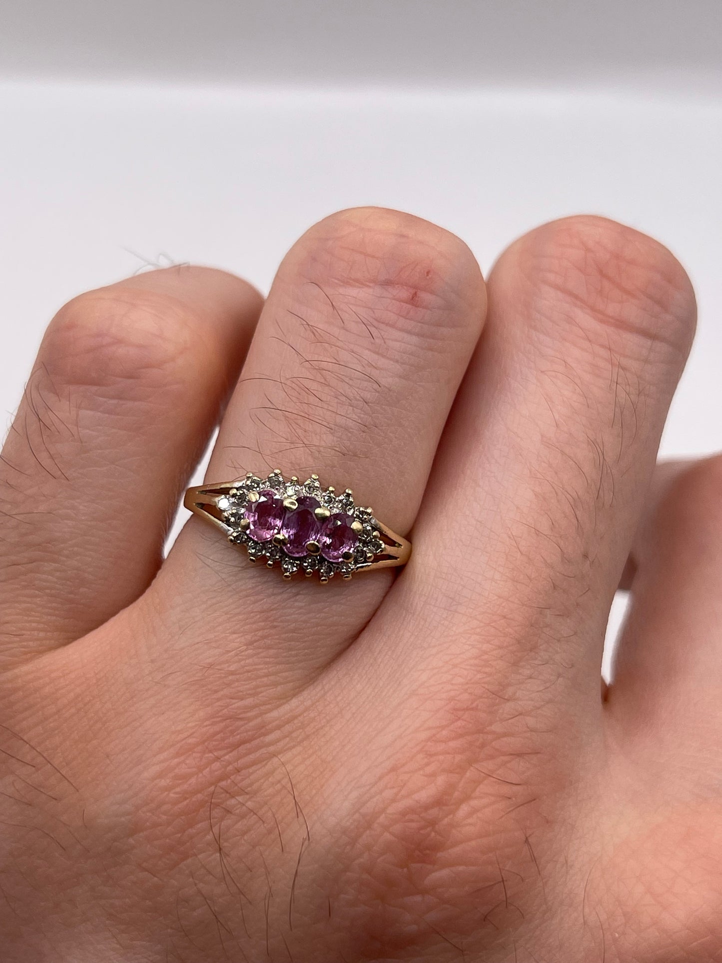 9ct gold pink sapphire and diamond ring