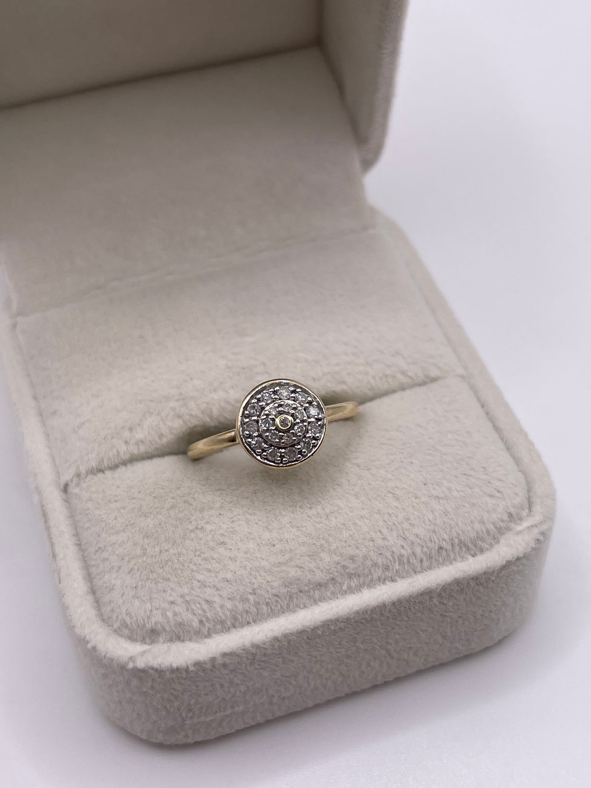 9ct gold diamond cluster ring