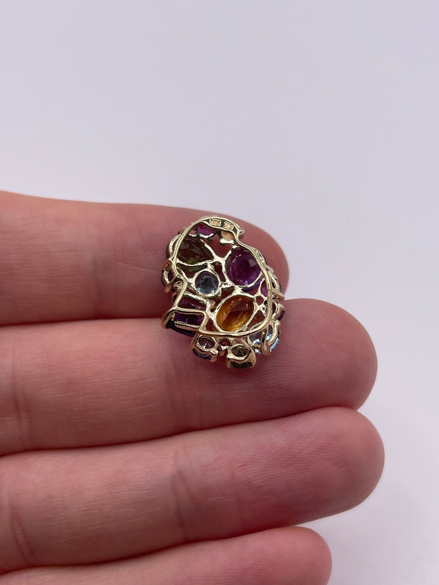 9ct gold multi gemstone pendant