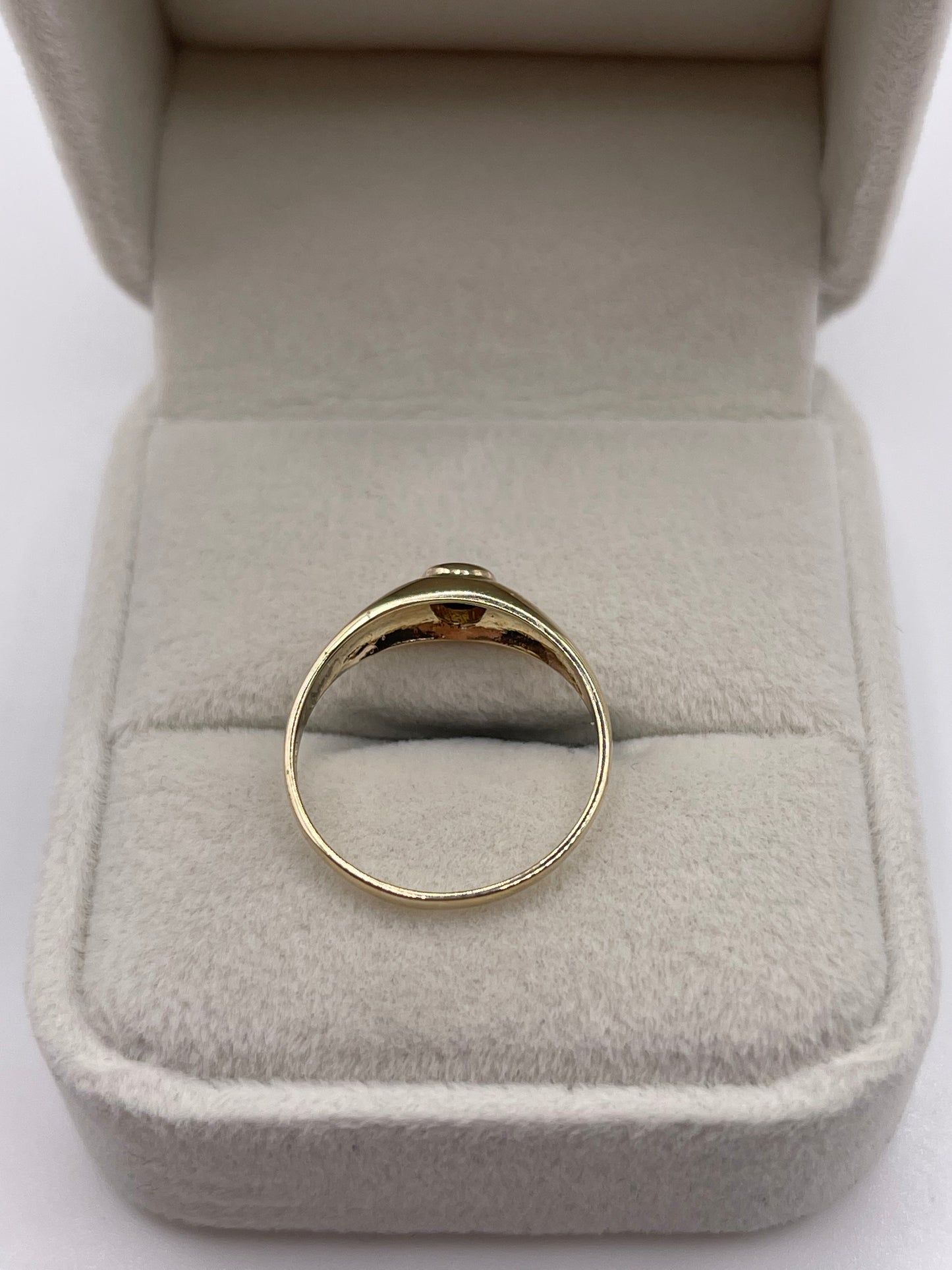 9ct gold sapphire gypsy ring