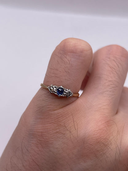 9ct gold platinum sapphire and diamond ring