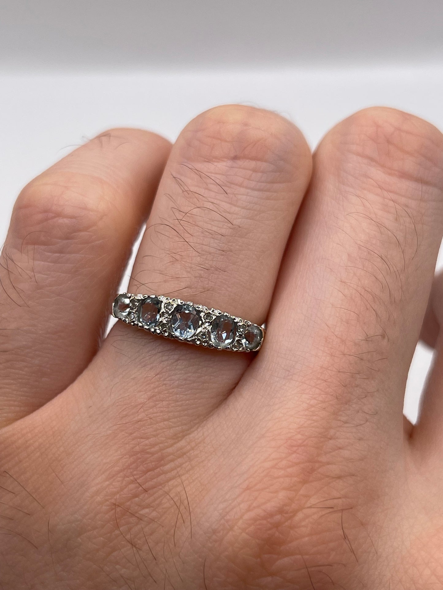 9ct gold aquamarine and diamond ring