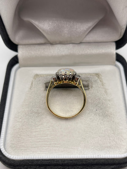 18ct gold opal and diamond ring