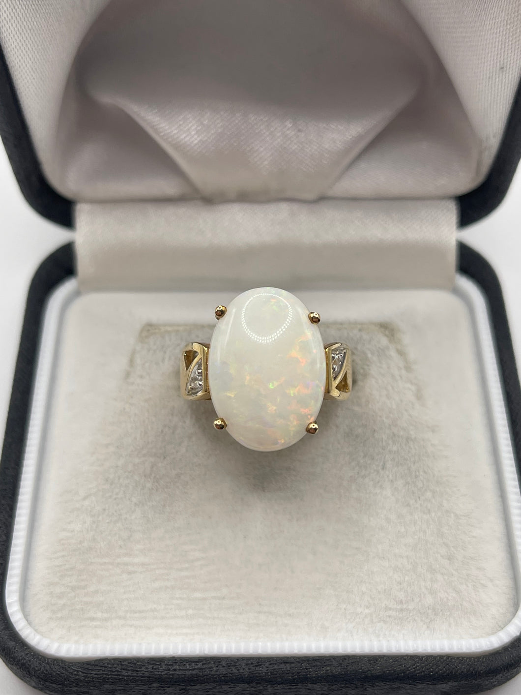9ct gold opal and zircon ring