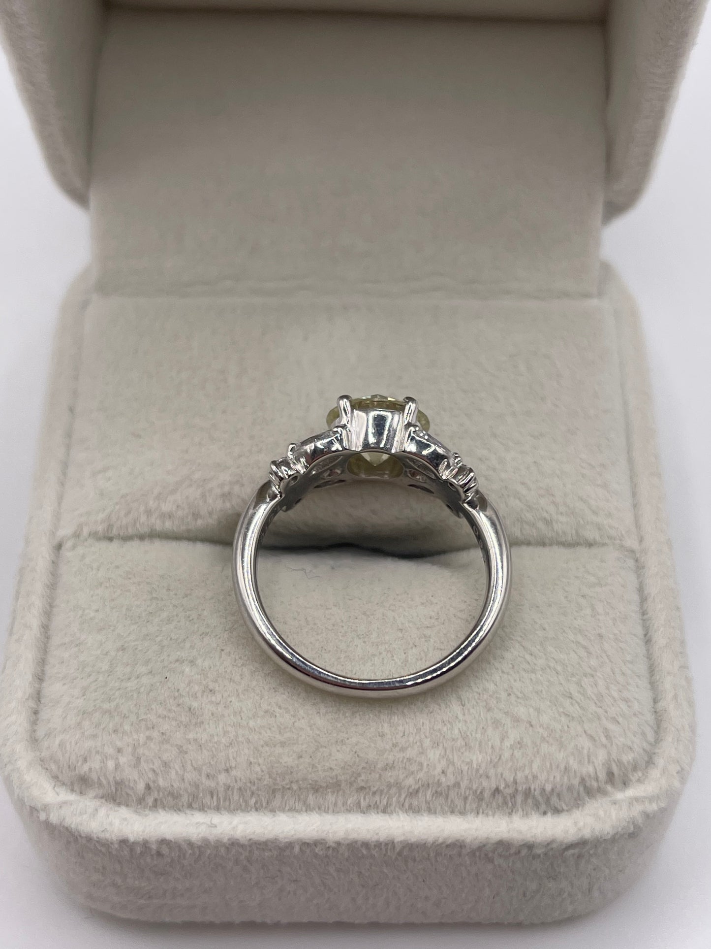 Platinum 2.16ct diamond ring