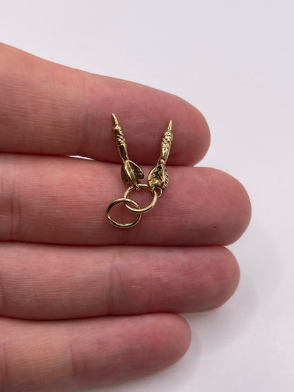 9ct gold dart charm
