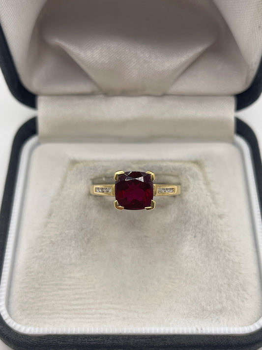 18ct gold tourmaline and diamond ring