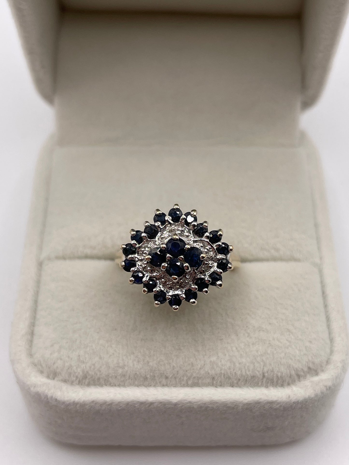 9ct gold sapphire and diamond ring