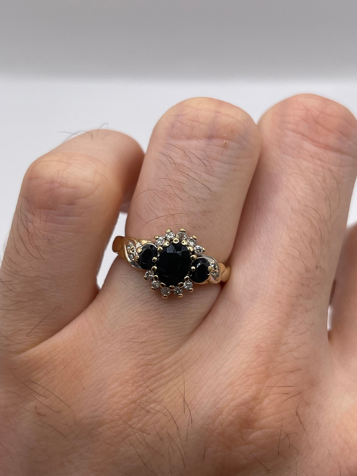 9ct gold sapphire and diamond ring