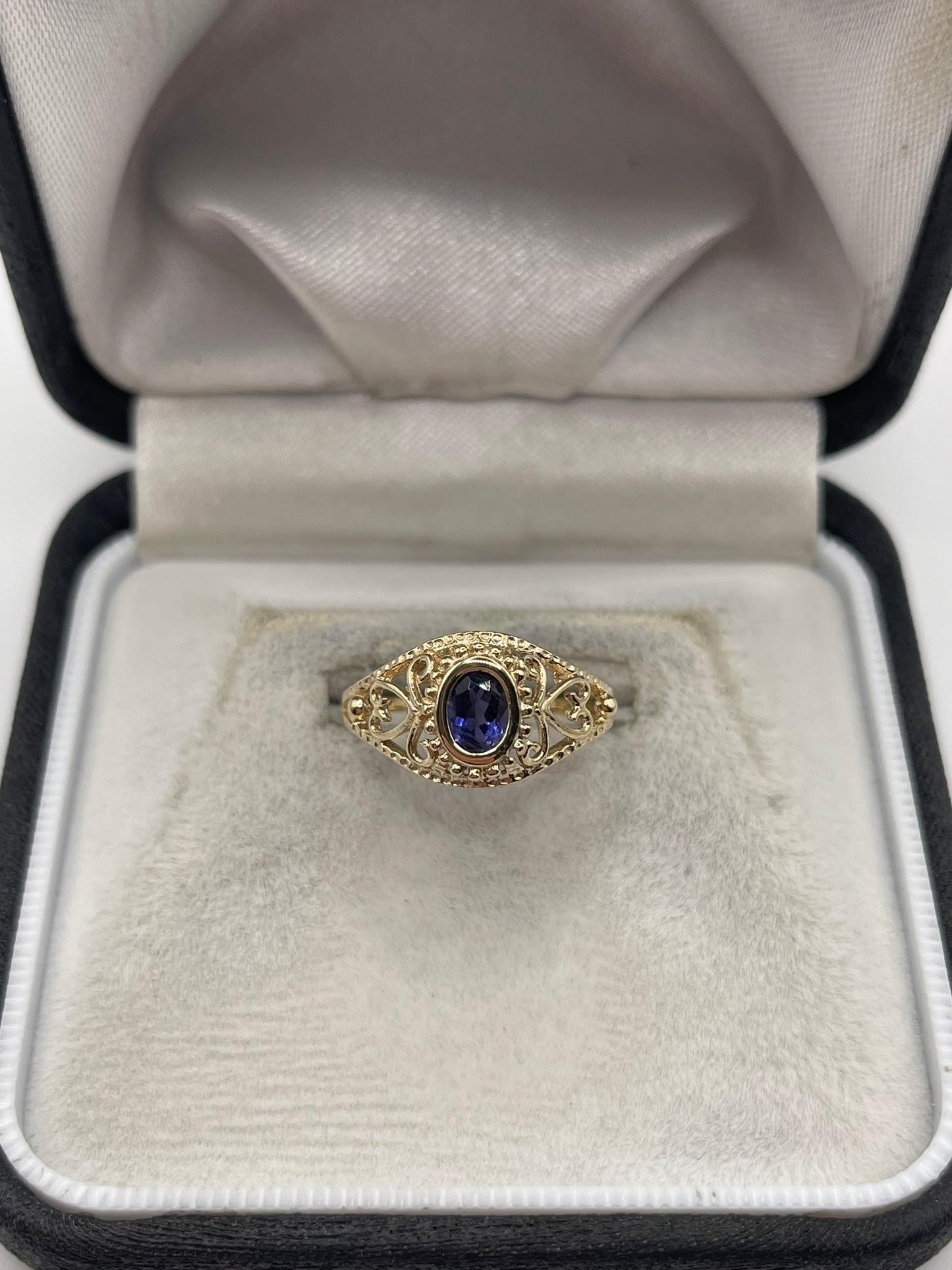 9ct gold iolite ring