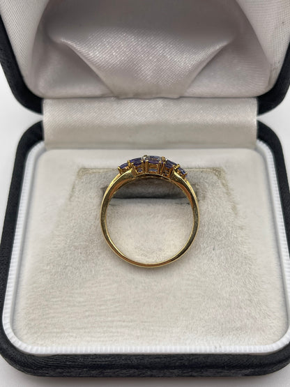 9ct gold tanzanite and diamond ring