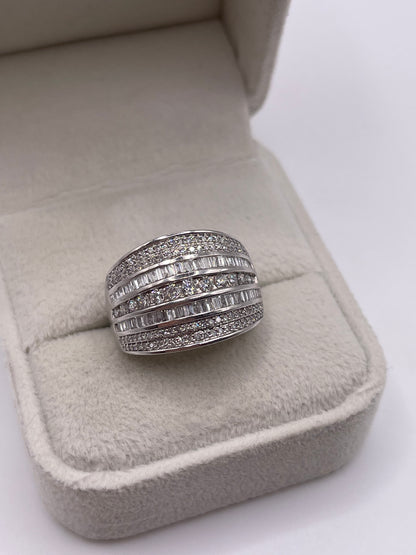 18ct white gold 1ct diamond cluster ring