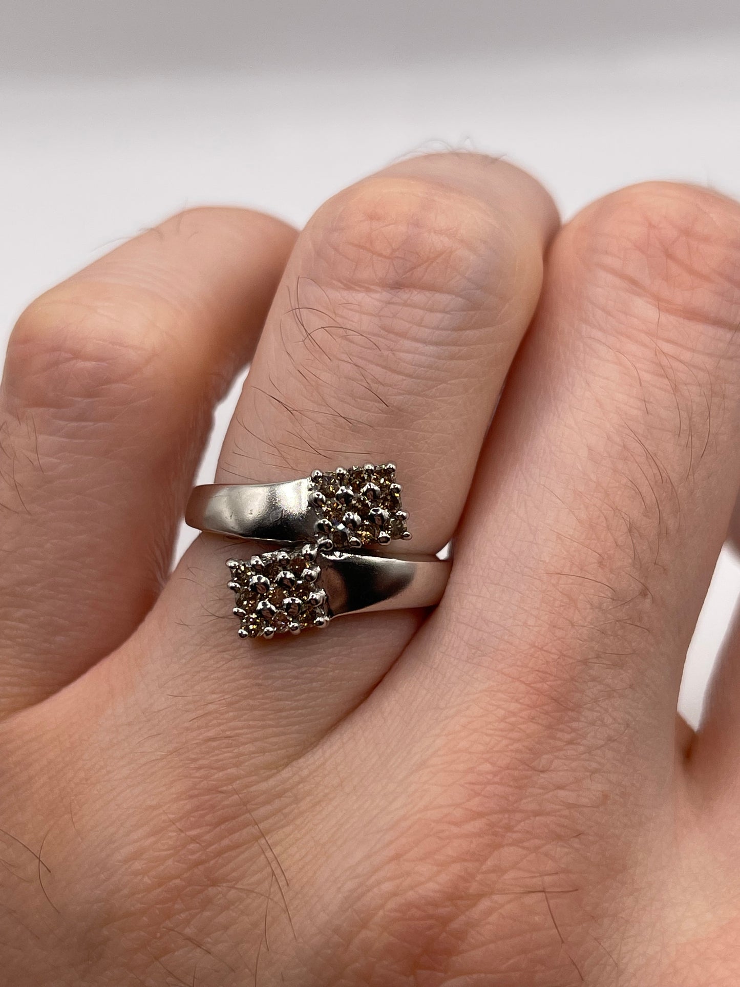 9ct white gold diamond cluster ring