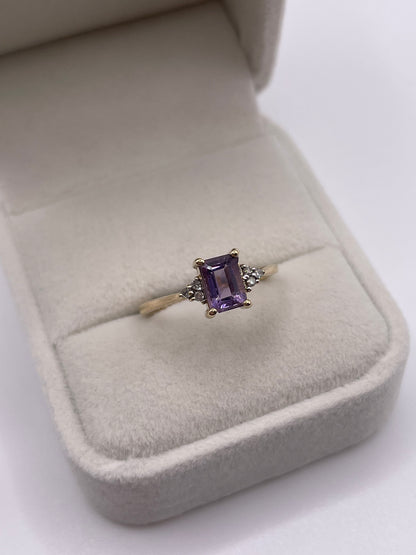 9ct gold amethyst and diamond ring